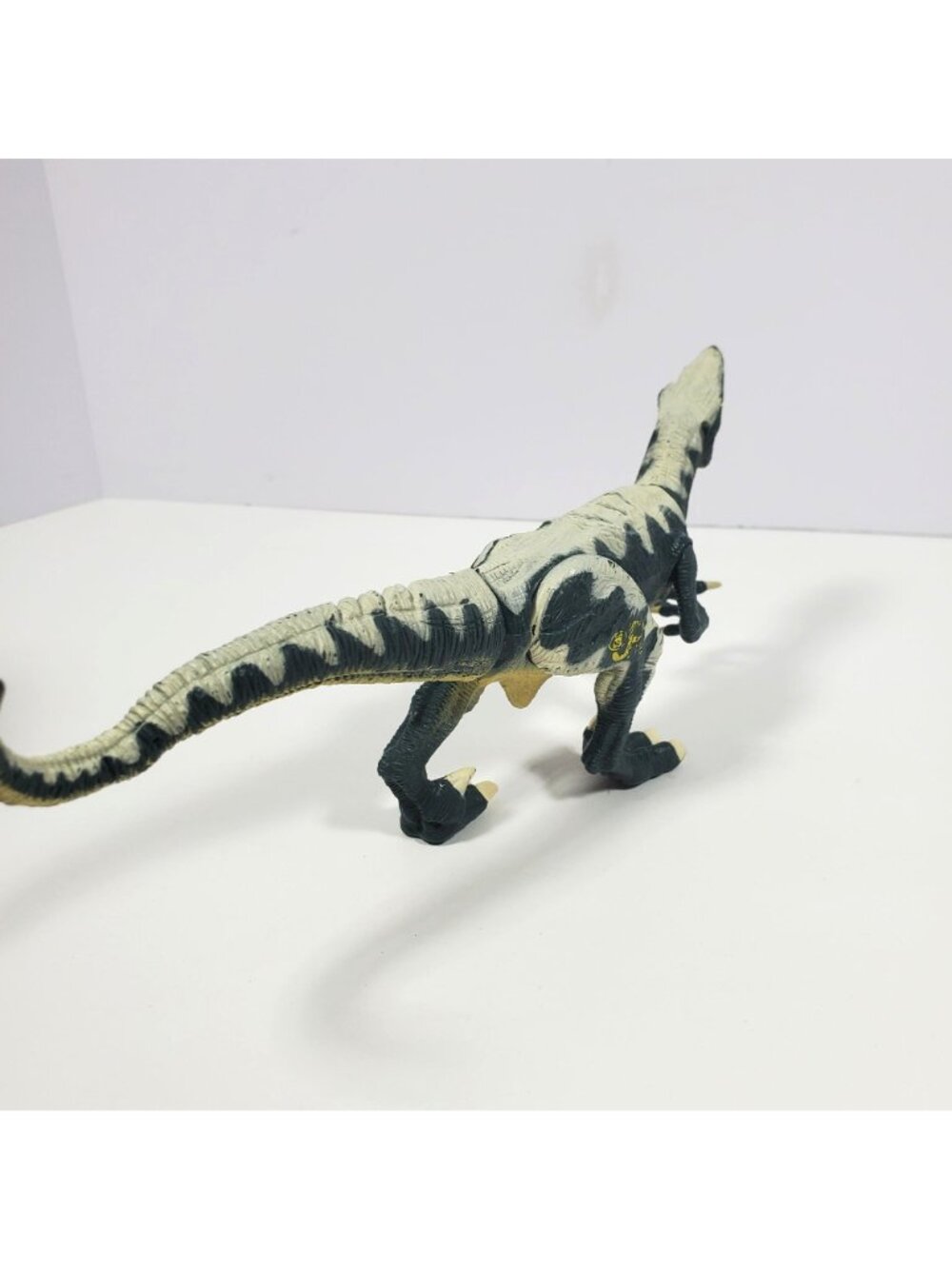 Velociraptor Cyclops Dinosaur Jurassic Park 1997 UCS Amblin - Picture 8 of 16